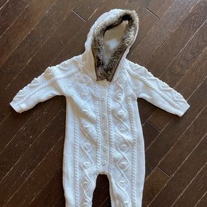 Hope & Henry 6-12 mo fur hooded onesie